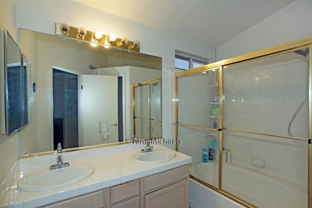 green valley single story homes for sale_8409 Yamhill_Tania Michaels_Master Bath
