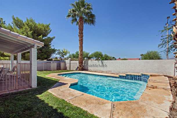 Summerlin Homes for Sale _ 9124 Dove River_Pool
