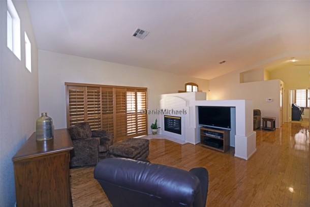 Sunrise Manor Homes for Sale Las Vegas NV_1040 Caramel Almond_Family Room 1