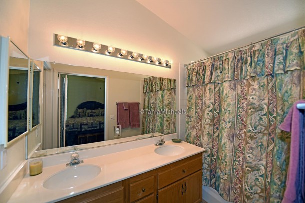 Sunrise Manor Homes for Sale Las Vegas NV_1040 Caramel Almond_Master Bath